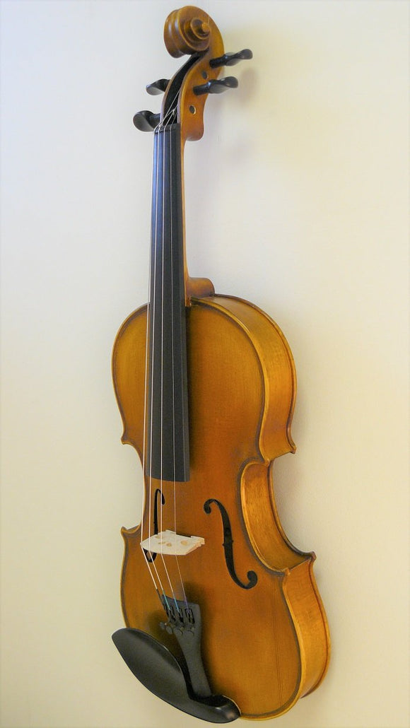 Sandner SV6 Full 44 Size Violin top angle view